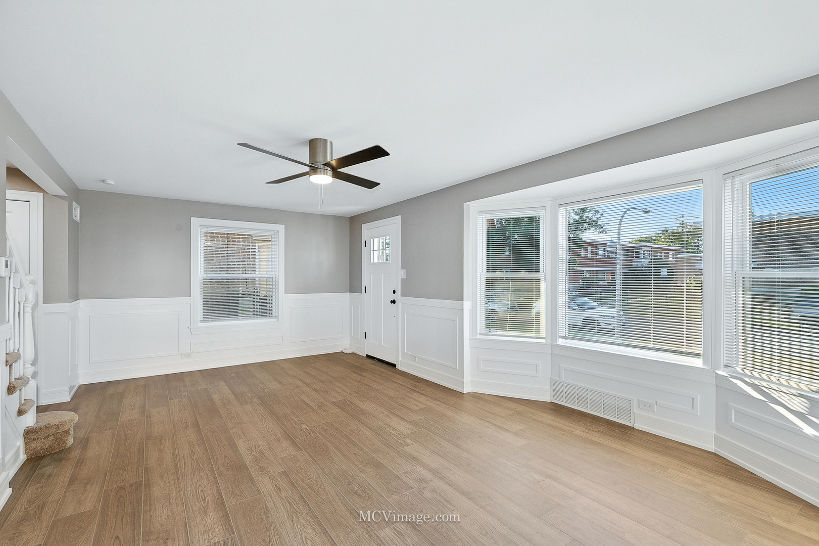 5069 W Van Buren Street