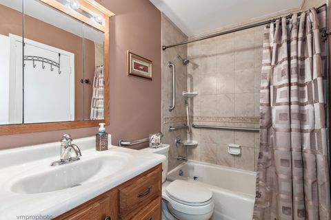 Tiny photo for 832 Kansas Street, Carol Stream, IL 60188 (MLS # 12582143)