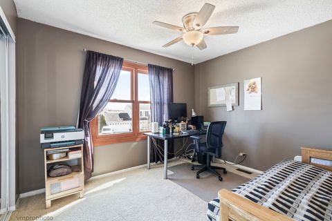 Tiny photo for 832 Kansas Street, Carol Stream, IL 60188 (MLS # 12582143)