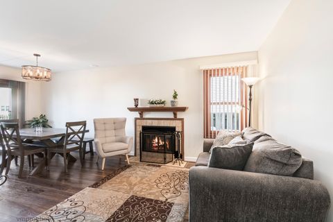 Tiny photo for 832 Kansas Street, Carol Stream, IL 60188 (MLS # 12582143)