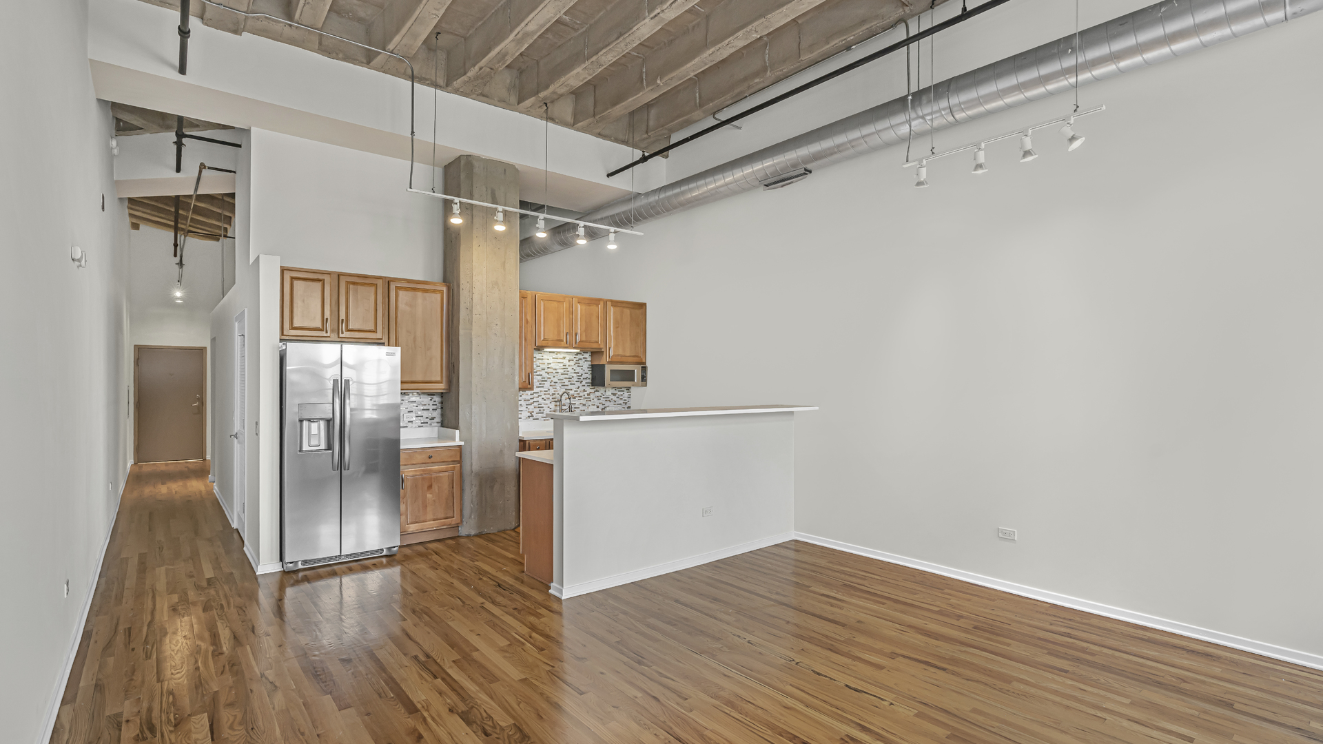 1645 W Ogden Avenue 323