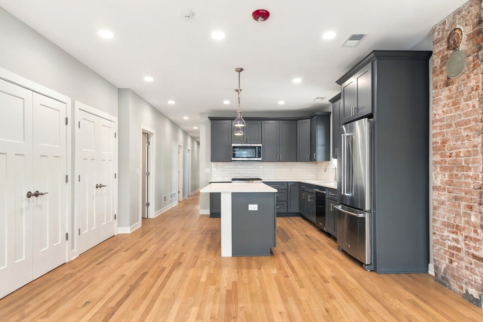 20 W Jefferson Avenue 2