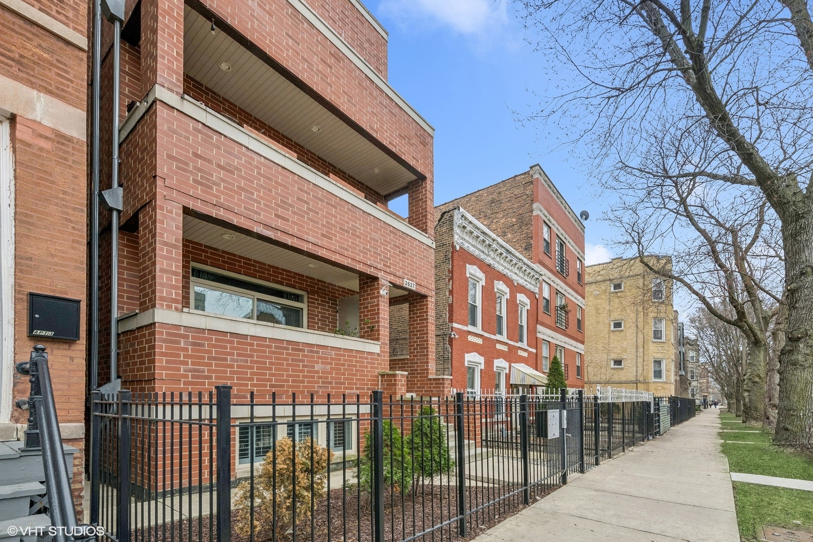 2627 W Thomas Street 1