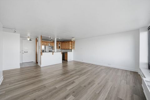 Tiny photo for 5445 N Sheridan Road #1603, Chicago, IL 60640 (MLS # 12590852)