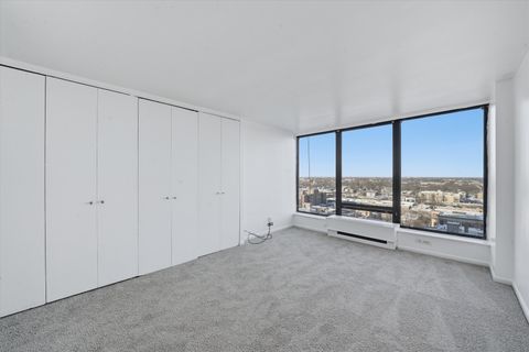 Tiny photo for 5445 N Sheridan Road #1603, Chicago, IL 60640 (MLS # 12590852)