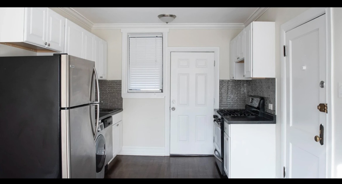 1056 W Lill Avenue 2