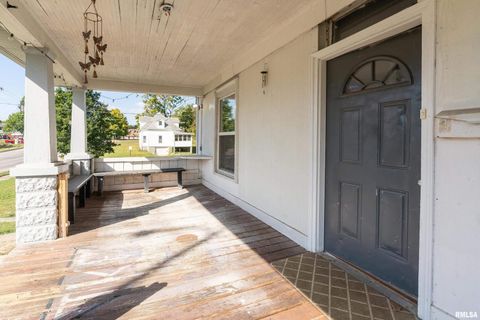 Tiny photo for 609 S Poplar Street, Carbondale, IL 62901 (MLS # EB459957)