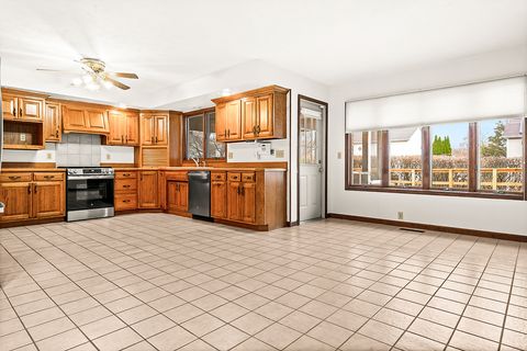 Tiny photo for 302 Kelly Drive, Normal, IL 61761 (MLS # 12628601)