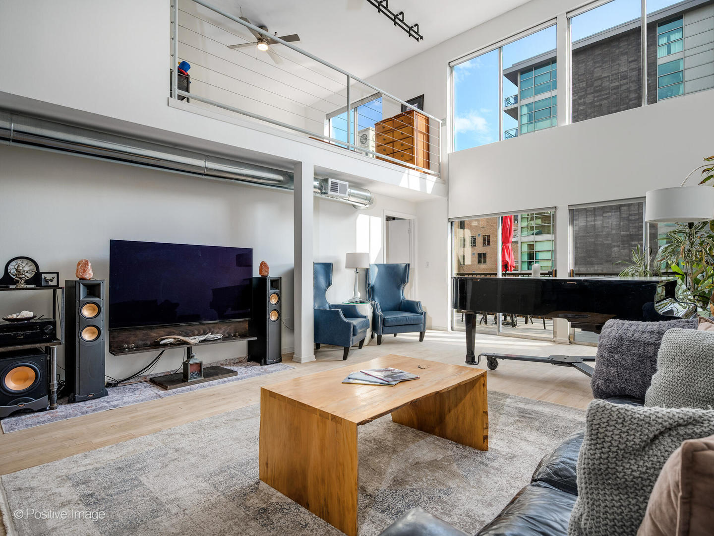 203 S Sangamon Street 310
