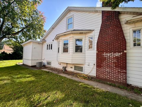 Tiny photo for 103 Highland Street, Calumet City, IL 60409 (MLS # 12491094)