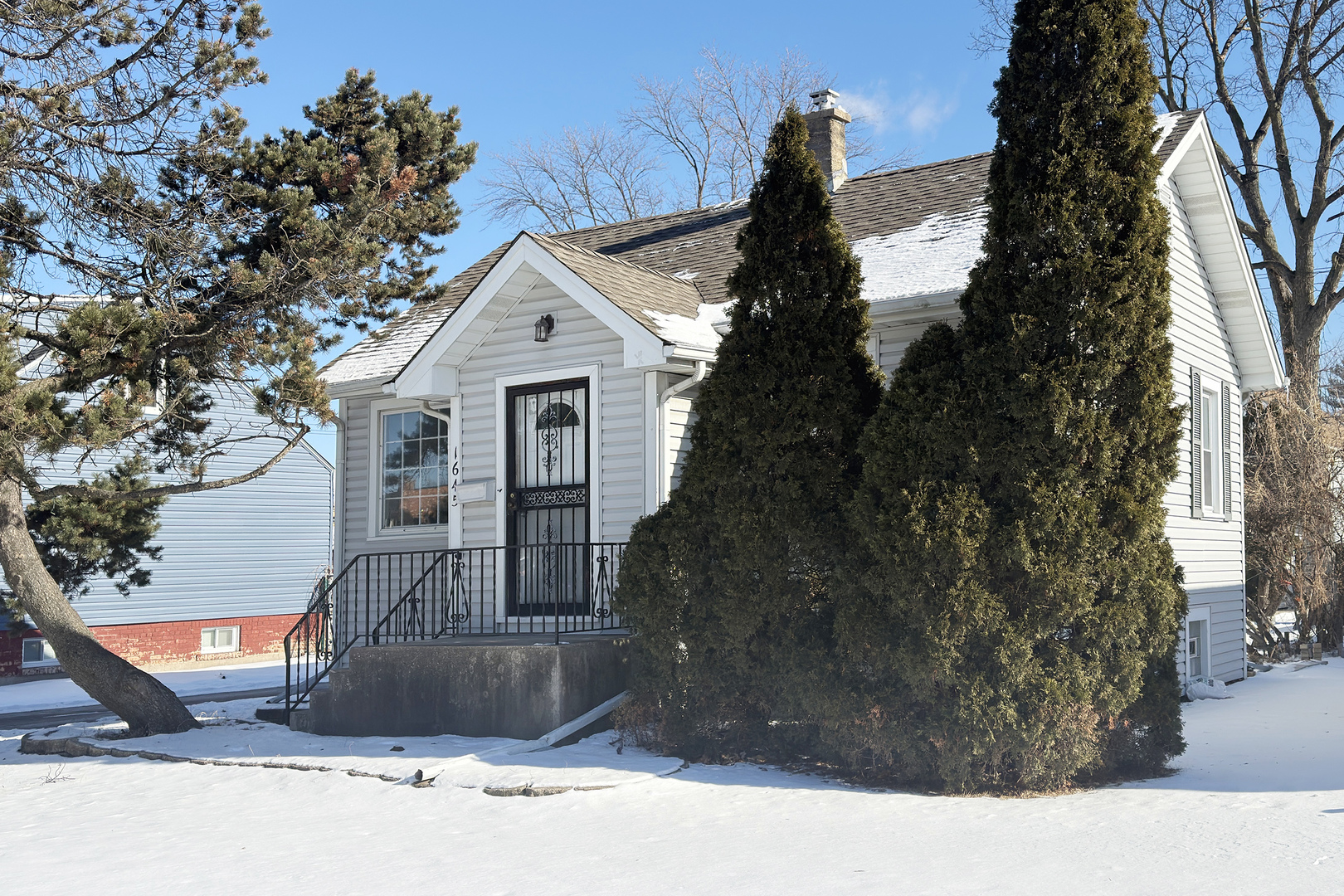 1645 Illinois Street