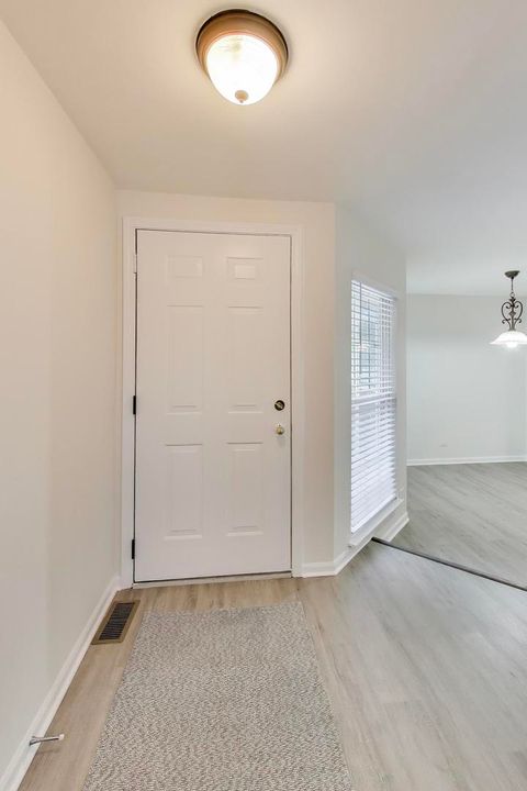 Tiny photo for 716 Clover Hill Court, Elk Grove Village, IL 60007 (MLS # 12526005)