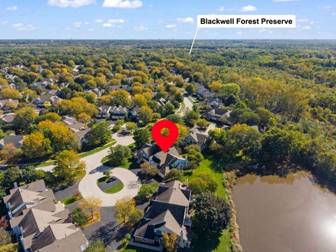 Tiny photo for 30W101 Fairfax Court #101, Warrenville, IL 60555 (MLS # 12754988)