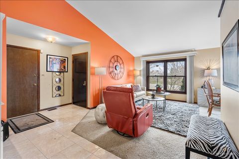 Tiny photo for 4029 187 Place, Country Club Hills, IL 60478 (MLS # 12599098)