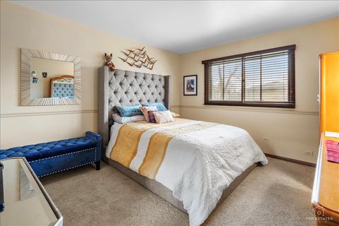 Tiny photo for 4029 187 Place, Country Club Hills, IL 60478 (MLS # 12599098)