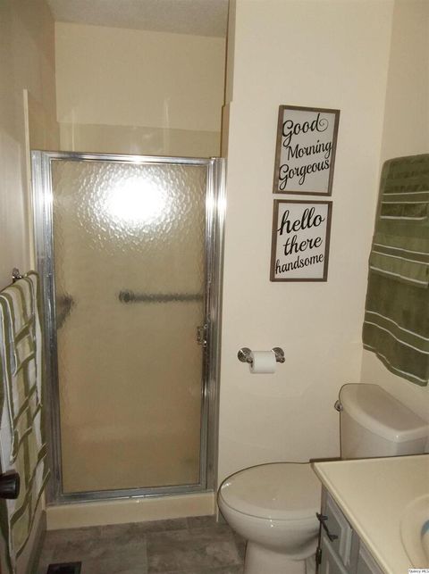 Tiny photo for 2801 W Bluff Ct. Ct, Quincy, IL 62305 (MLS # 12591467)