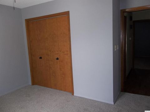 Tiny photo for 2801 W Bluff Ct. Ct, Quincy, IL 62305 (MLS # 12591467)