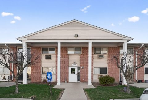 Tiny photo for 706 Marilyn Avenue #107, Glendale Heights, IL 60139 (MLS # 12603296)