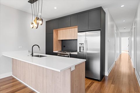 Tiny photo for 3653 W Barry Avenue #1E, Chicago, IL 60618 (MLS # 12569601)