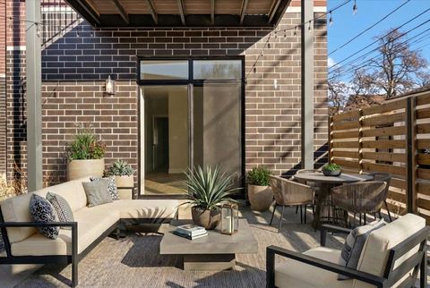 Tiny photo for 3653 W Barry Avenue #1E, Chicago, IL 60618 (MLS # 12569601)