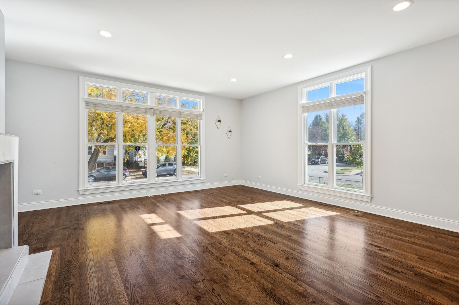 1702 N Maplewood Avenue