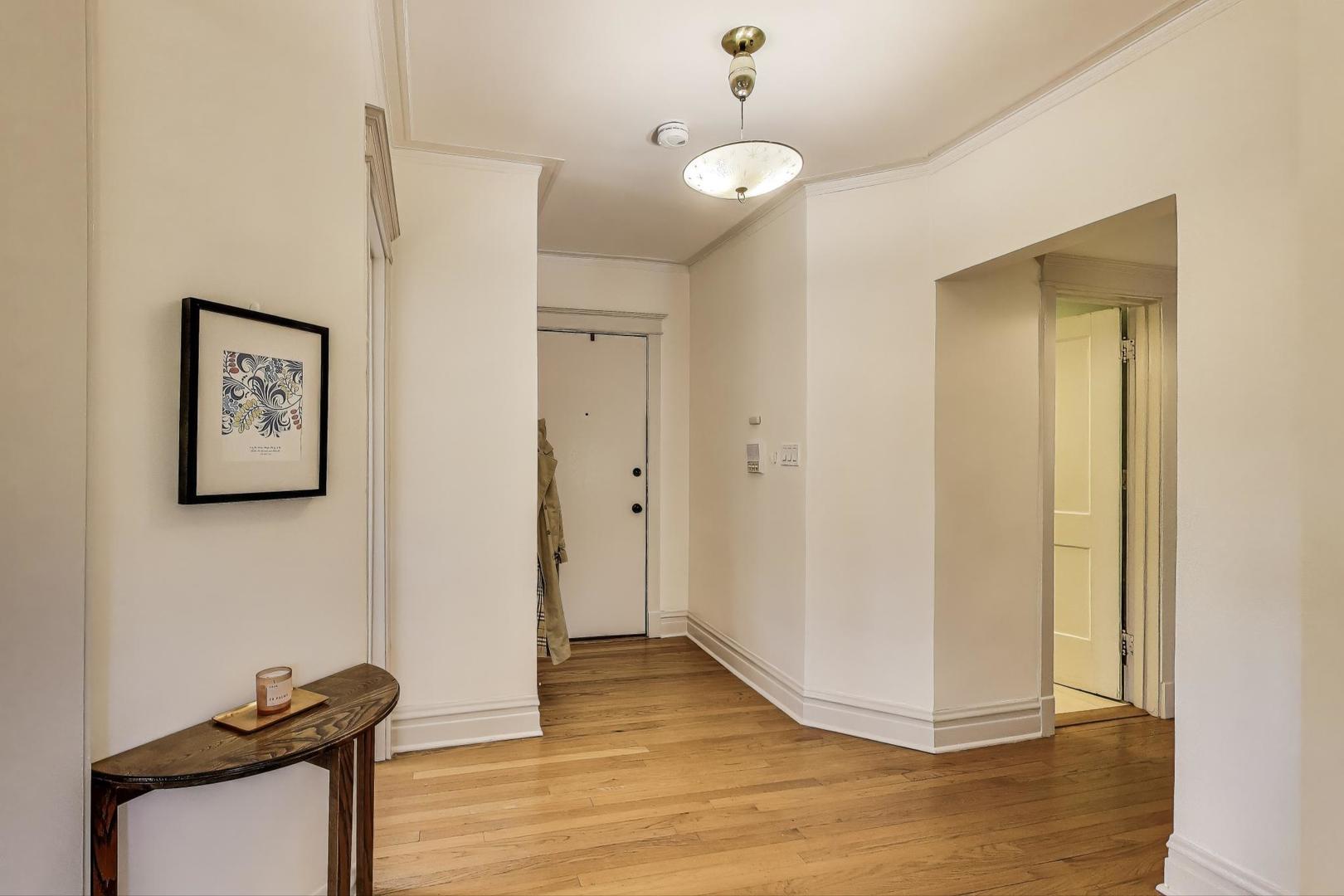 1400 W Winnemac Avenue 2