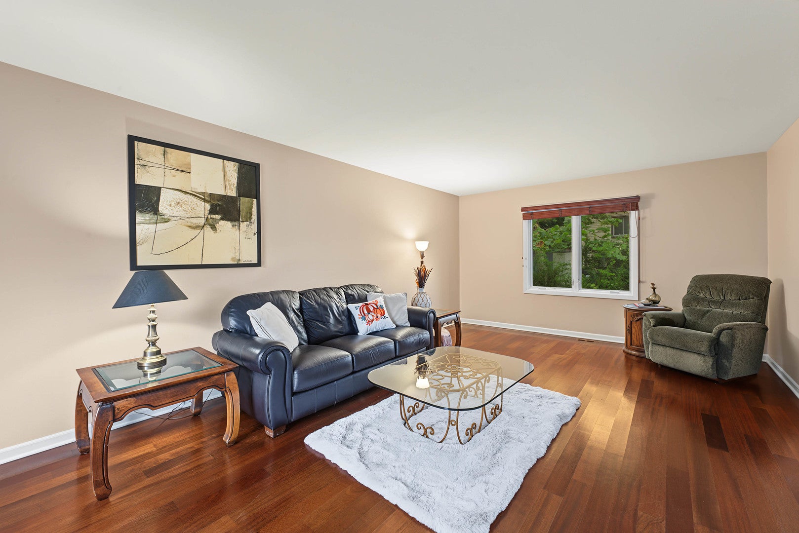 1220 N Pepper Tree Drive