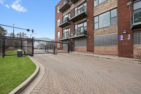 Tiny photo for 2208 W DIVERSEY Avenue #S, Chicago, IL 60647 (MLS # 12537590)
