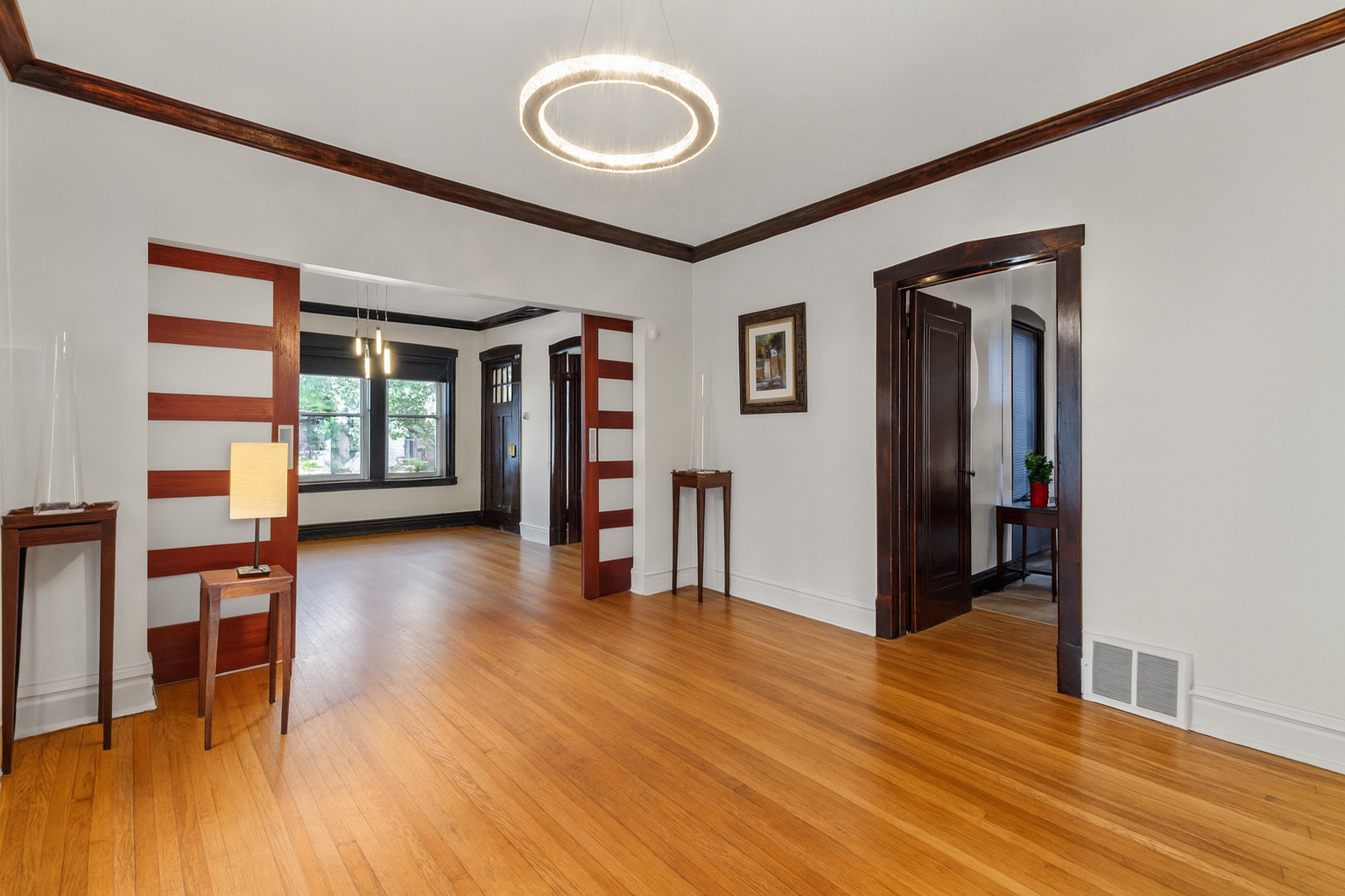 3825 Kenilworth Avenue