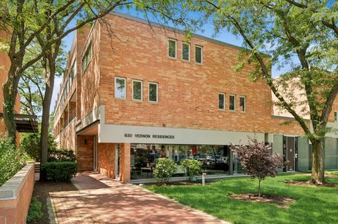 630 Vernon Avenue 10 Glencoe IL 60022