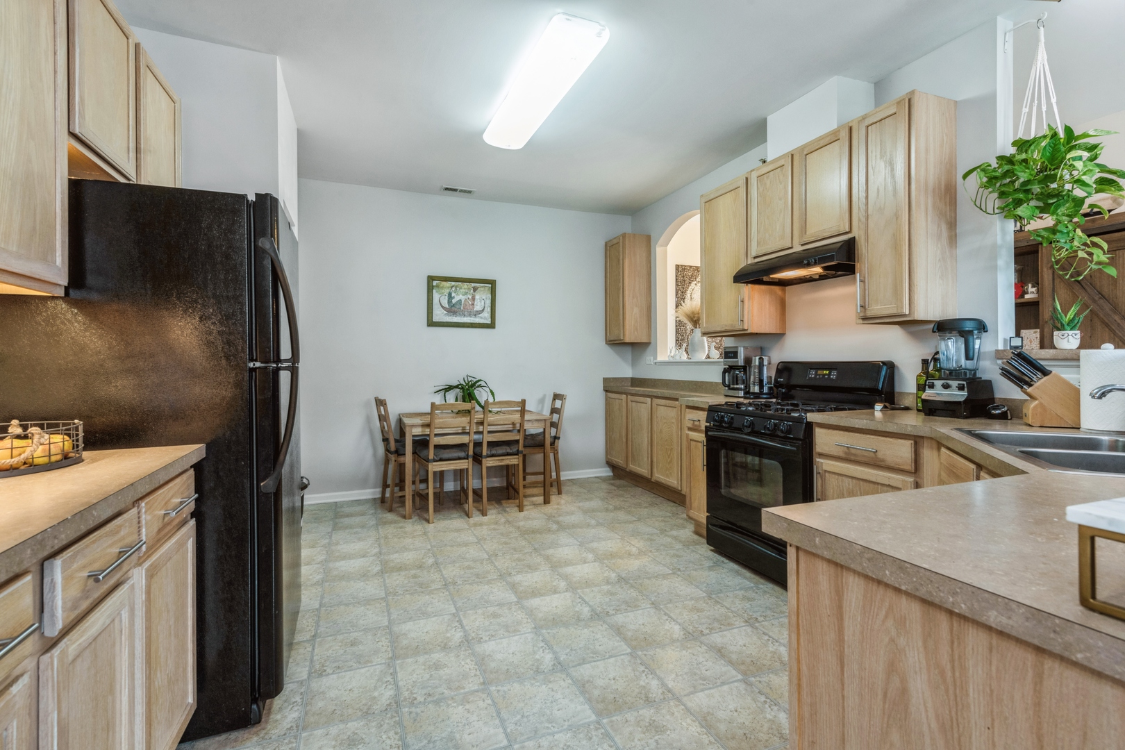 250 ROSEHALL Drive 260