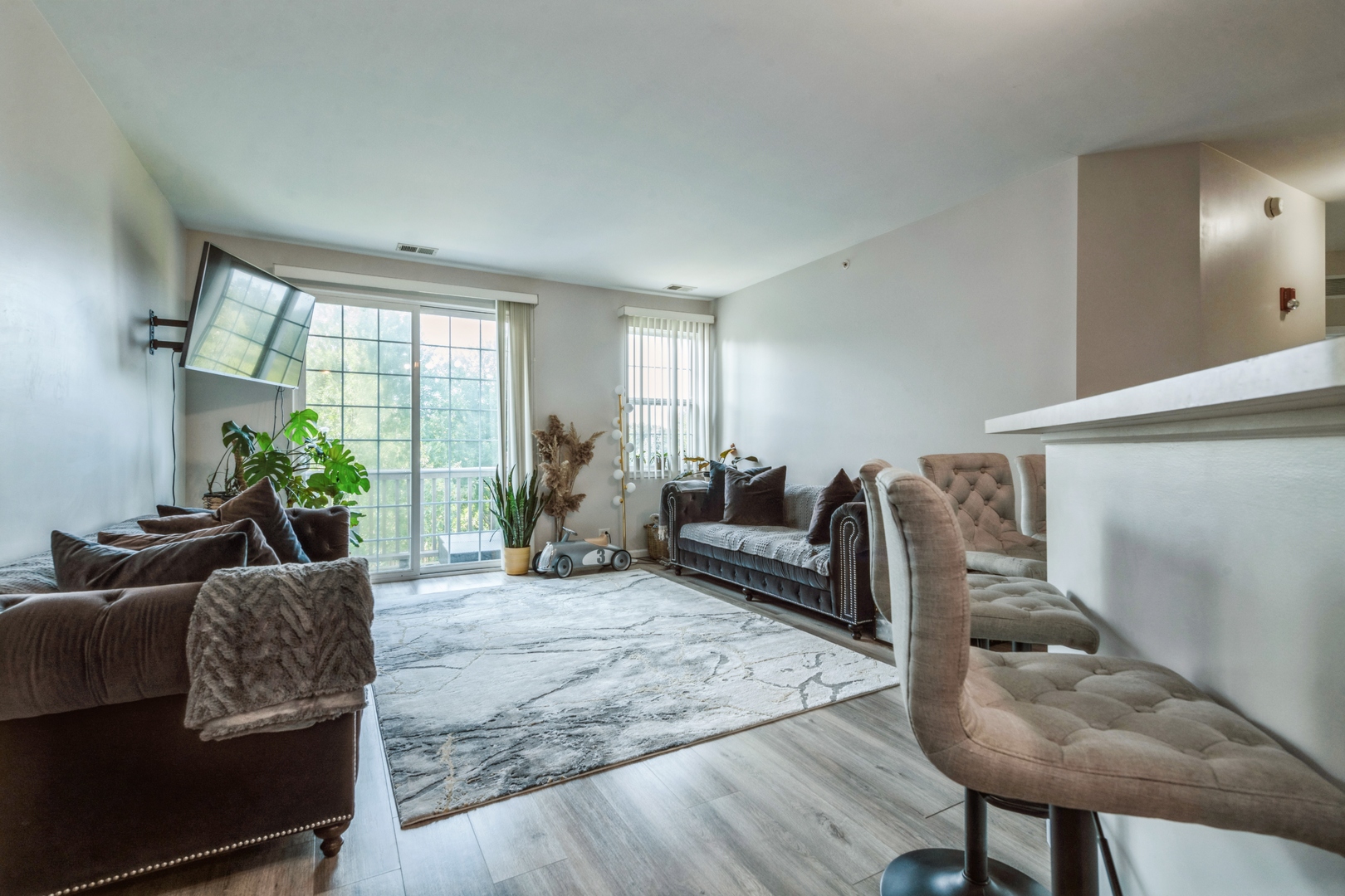 250 ROSEHALL Drive 260