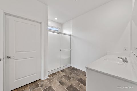 Tiny photo for 927 Plateau Drive, Pingree Grove, IL 60140 (MLS # 12572448)