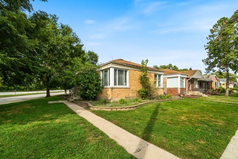 Photo of 337 W 146th Street, Riverdale, IL 60827 (MLS # 12759788)