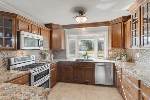 Tiny photo for 188 Oakwood Drive, Antioch, IL 60002 (MLS # 12583174)