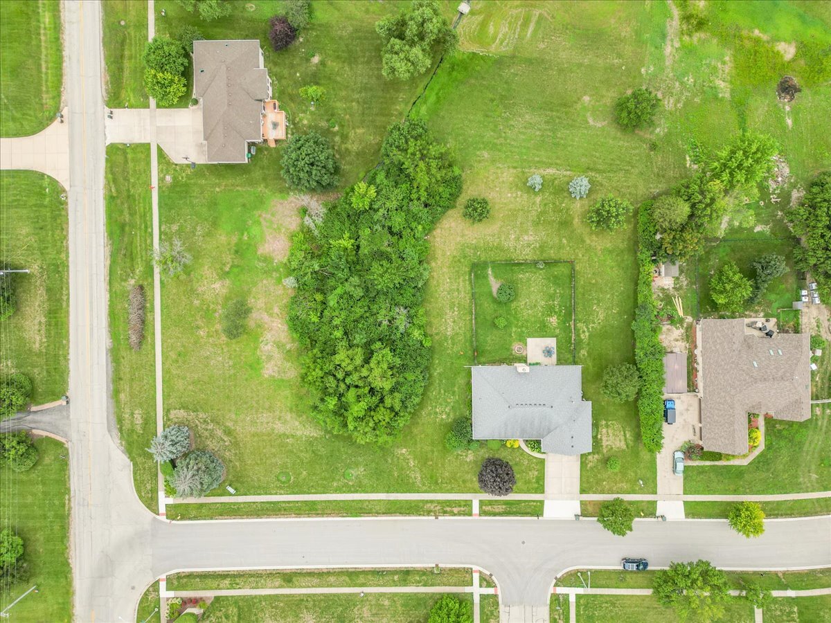 26011 W Highland Drive