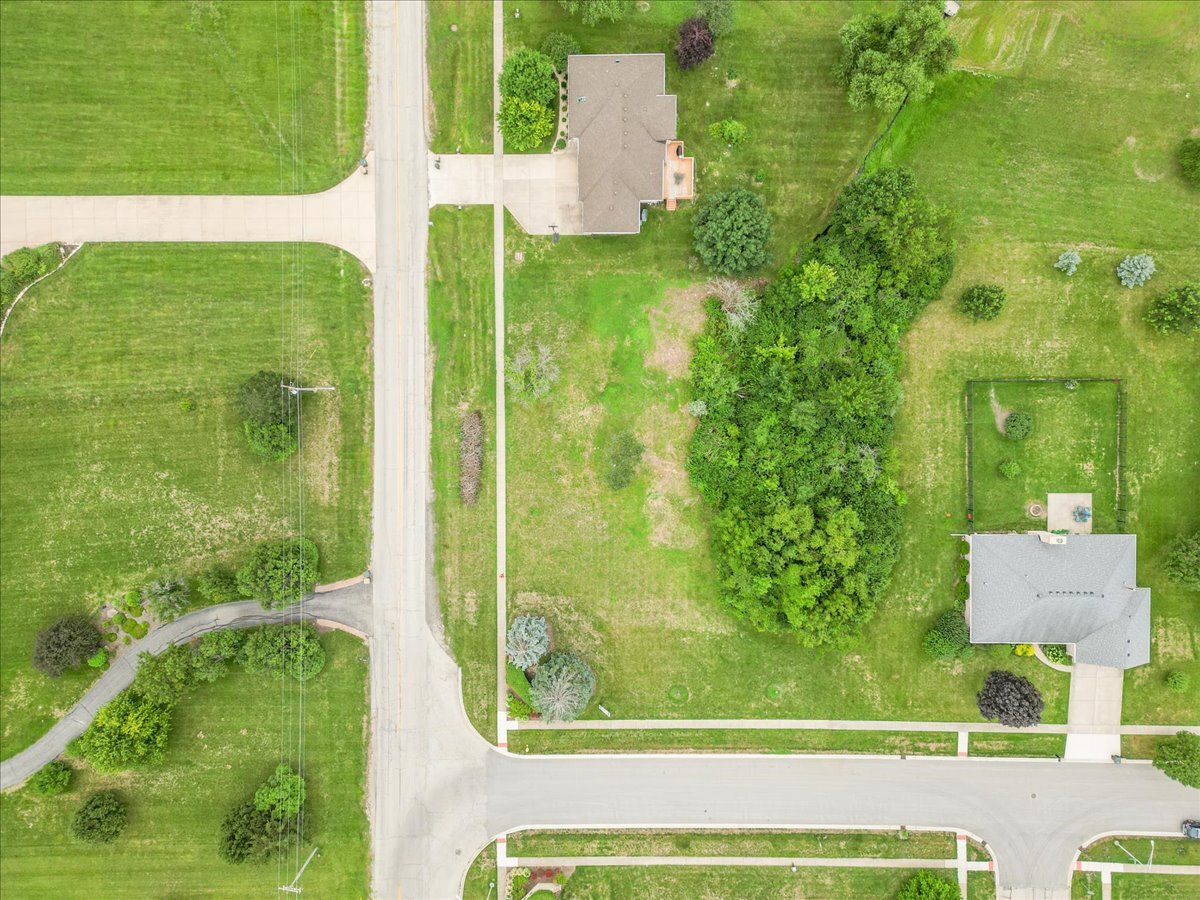 26011 W Highland Drive