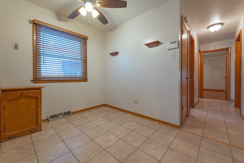 Tiny photo for 3908 W 76th Place, Chicago, IL 60652 (MLS # 12591316)