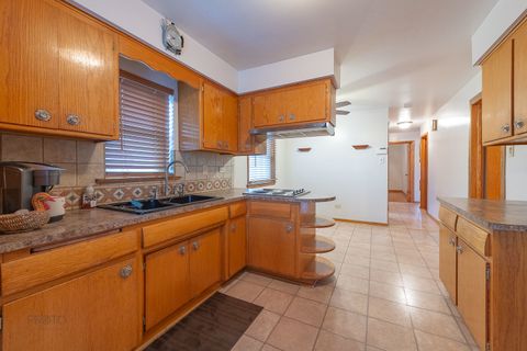 Tiny photo for 3908 W 76th Place, Chicago, IL 60652 (MLS # 12591316)