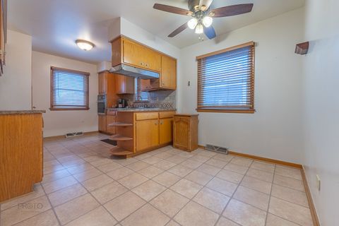 Tiny photo for 3908 W 76th Place, Chicago, IL 60652 (MLS # 12591316)