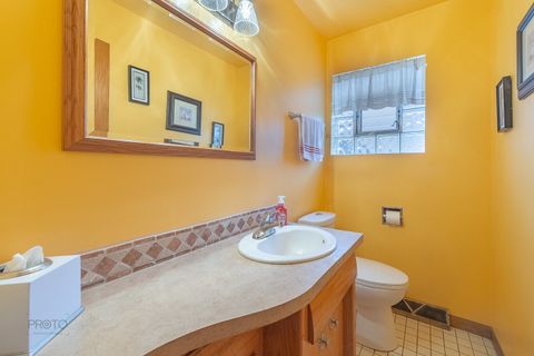 Tiny photo for 3908 W 76th Place, Chicago, IL 60652 (MLS # 12591316)