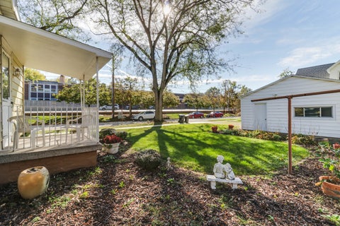Tiny photo for 1002 N Livingston Street, Bloomington, IL 61701 (MLS # 12789942)