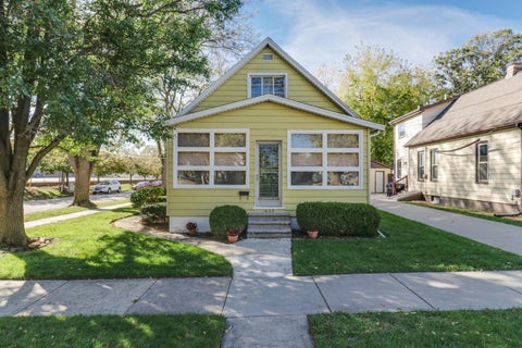 Photo of 1002 N Livingston Street, Bloomington, IL 61701 (MLS # 12789942)