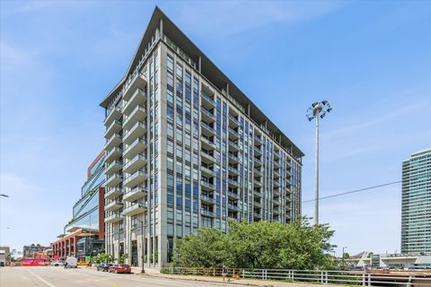 Photo of 740 W Fulton Street #614, Chicago, IL 60661 (MLS # 12667566)