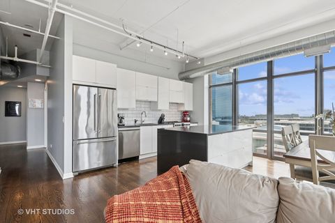 Tiny photo for 212 E CULLERTON Street #PH06, Chicago, IL 60616 (MLS # 12404276)