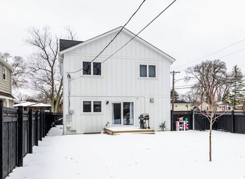 Tiny photo for 145 N Elmwood Avenue, Wood Dale, IL 60191 (MLS # 12561933)