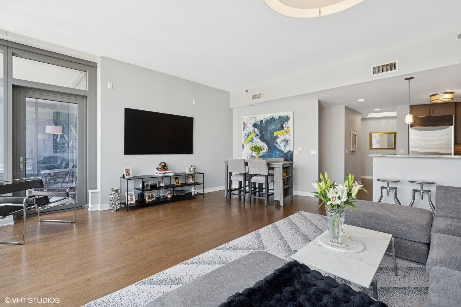 60 E Monroe Street 3308