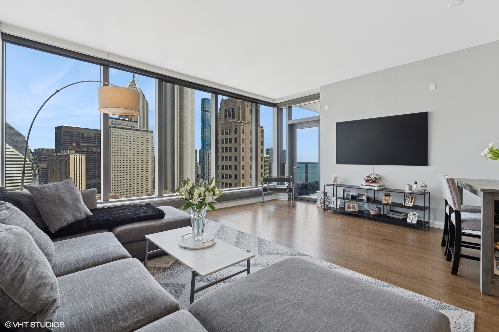 60 E Monroe Street 3308