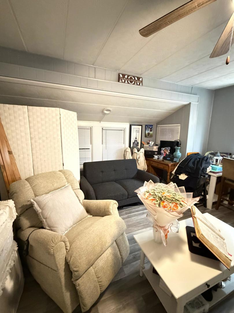 2315 Hickory Lane