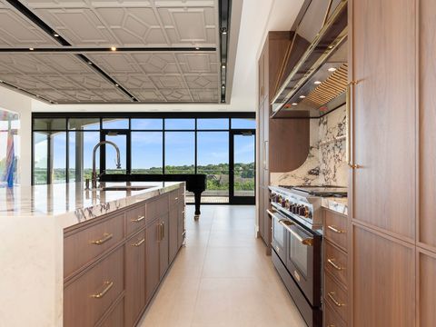 Tiny photo for 10 Illinois Street #5A, St. Charles, IL 60174 (MLS # 12465110)